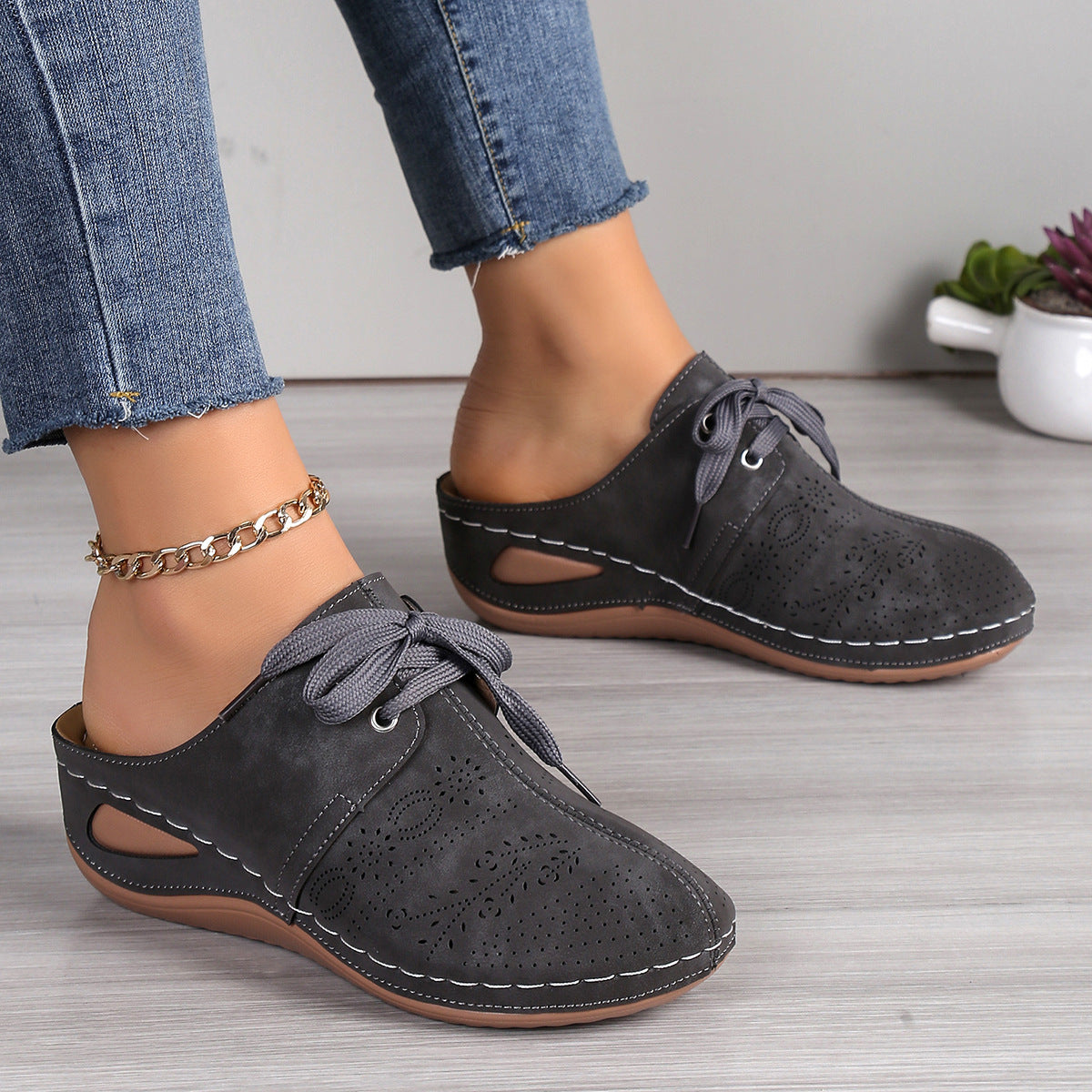🔥Last Day! 70% Off🔥 Orthopedic Closed-Toe Sandals - Lace-up Wedge Heel Women's Sandals