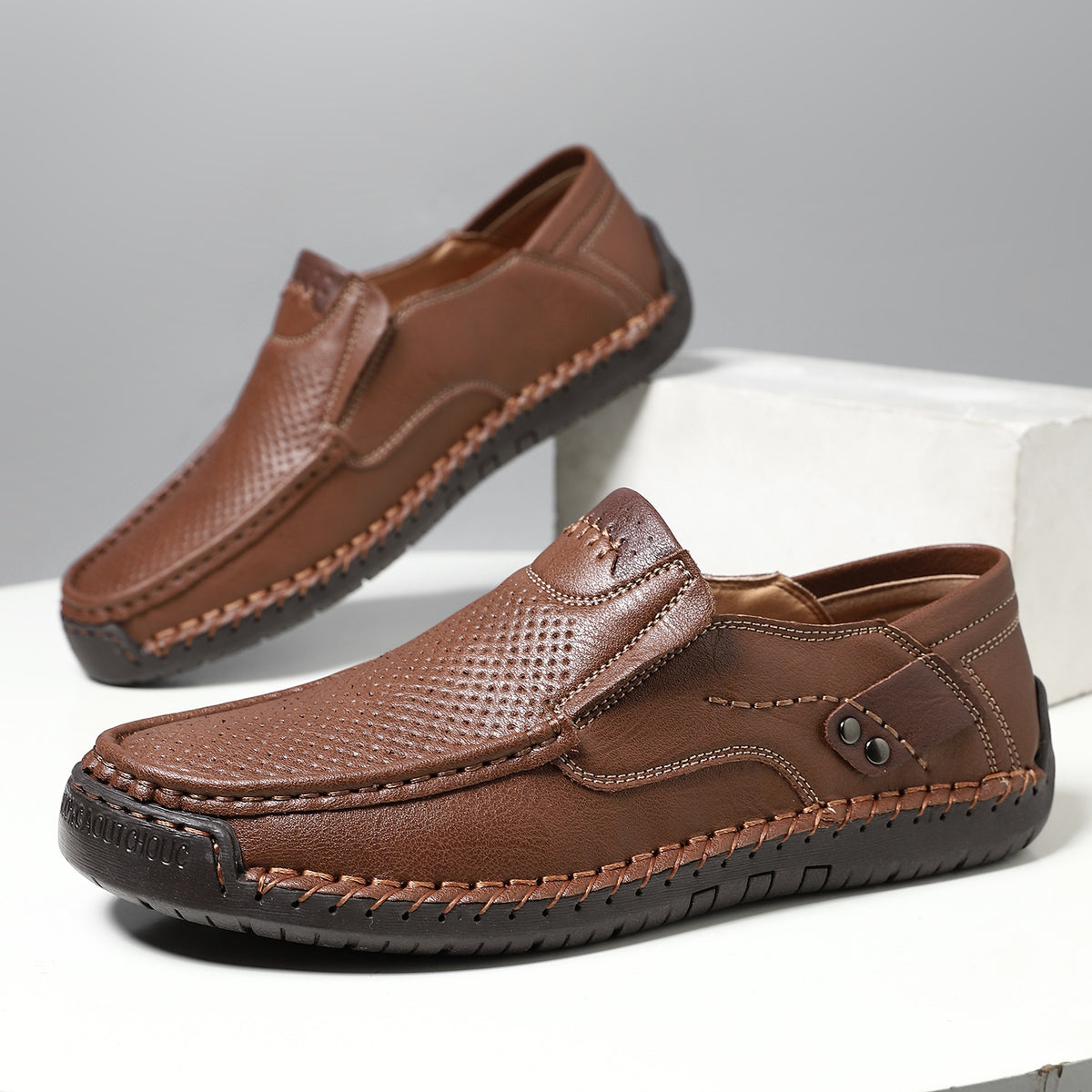 Last day for 50% off 🔥⏱️Christmas sale⏱️🔥Men's calfskin slip-on ⚡ hollow loafers