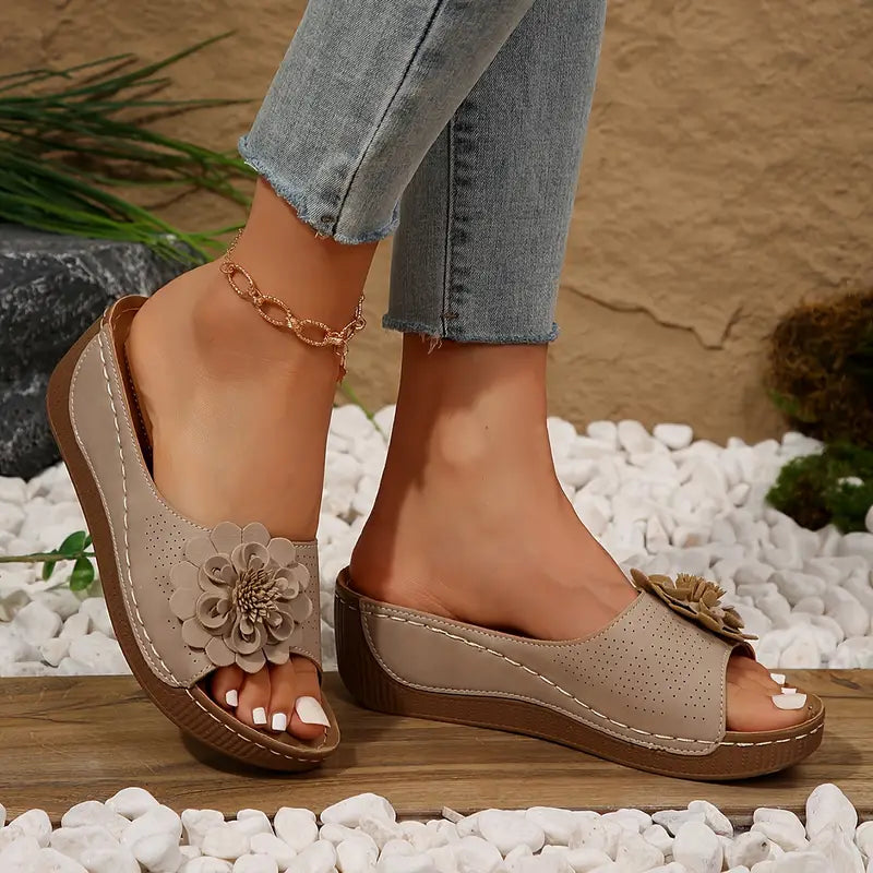 🔥Last Day Promotion 50% OFF - Women's Floral Decor Comfort Wedge  Sandals